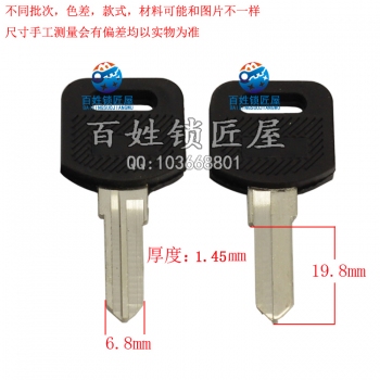 A106 膠2號老板桌右胚